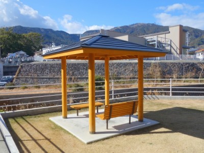 木製東屋
