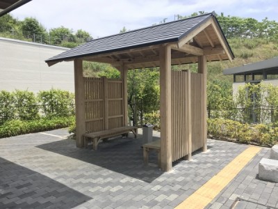 木製東屋