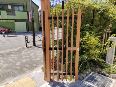 門扉　木製