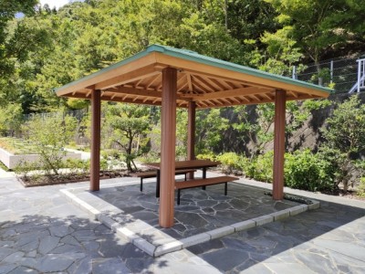 木製東屋