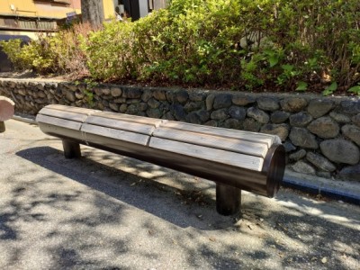 木製ベンチ