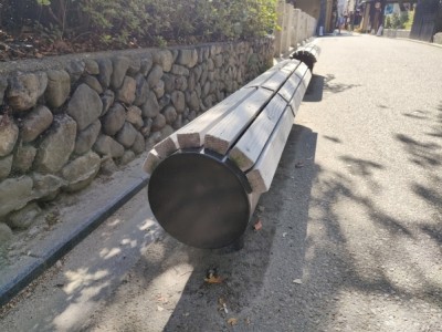木製ベンチ