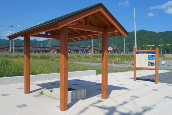 木製東屋