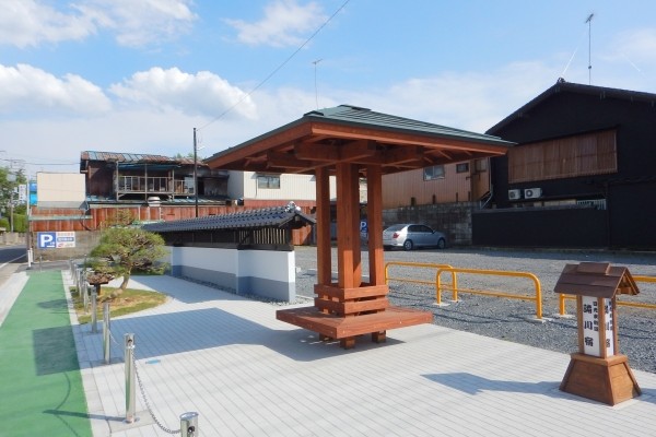 木製東屋