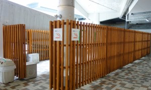 木製フェンス、木塀