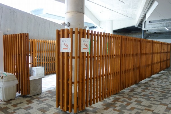 木製フェンス、木塀